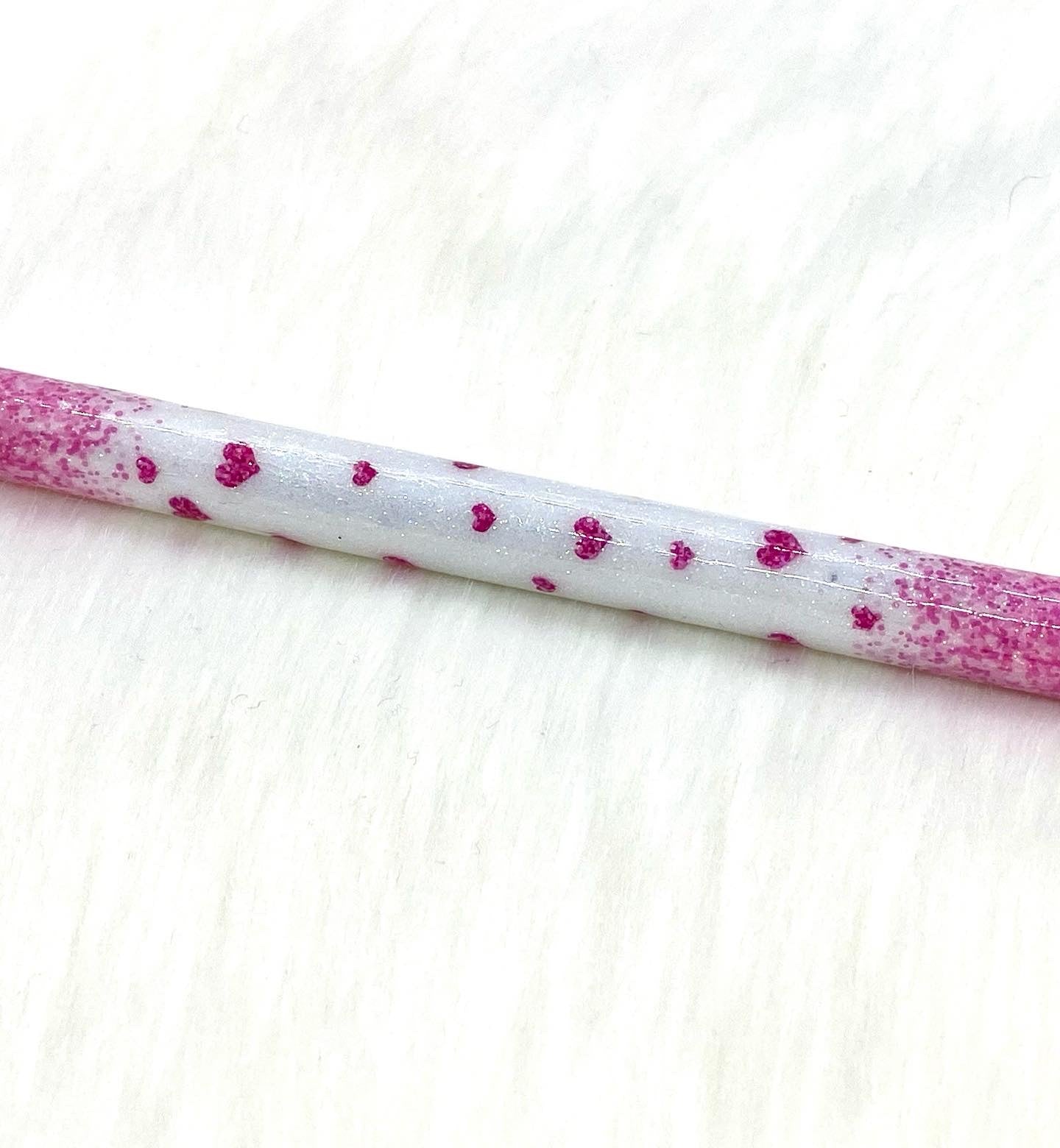 Pink hearts glitter pen